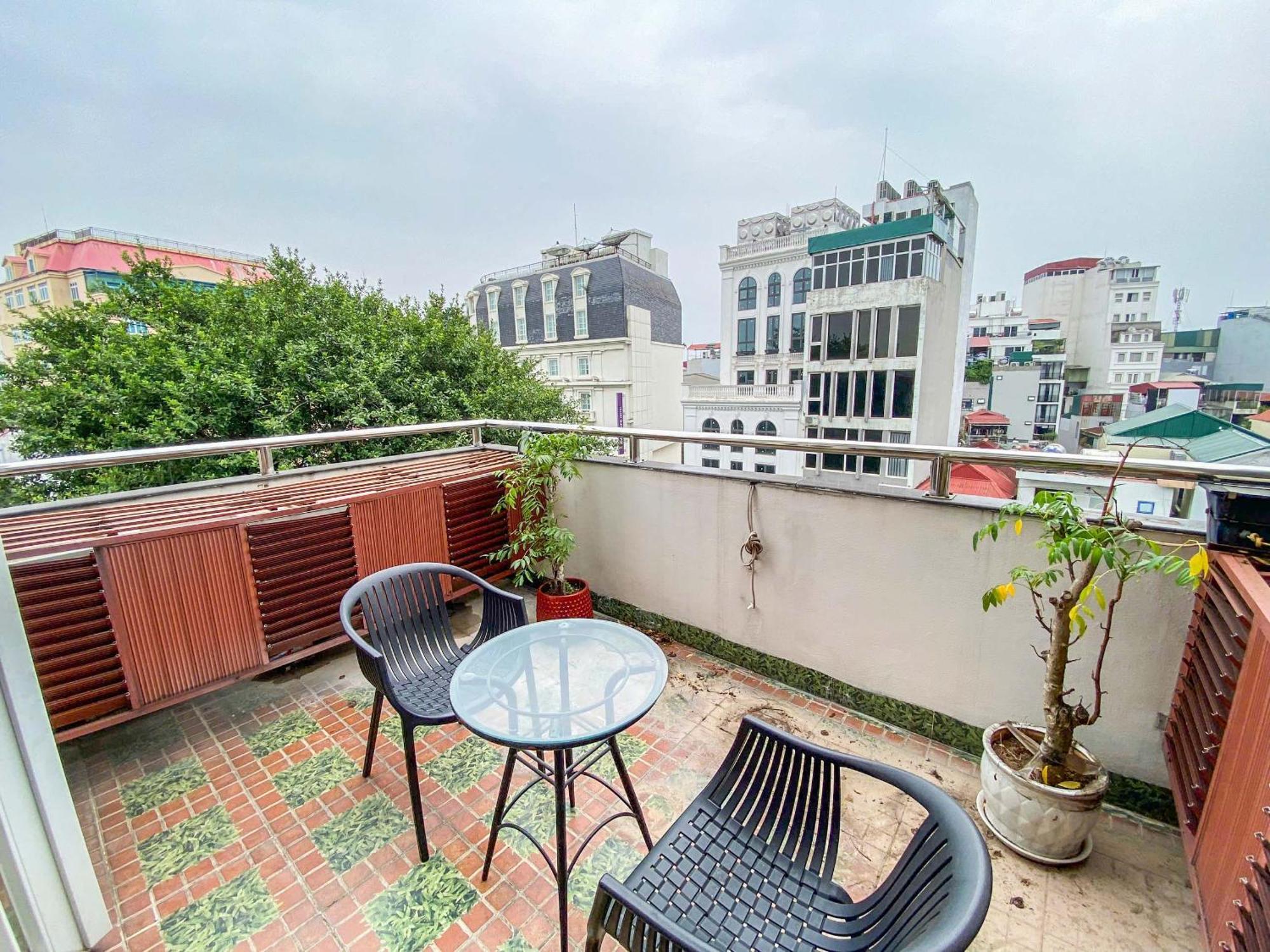 Eco Nest Classic Apartment & Hotel Ханой Экстерьер фото