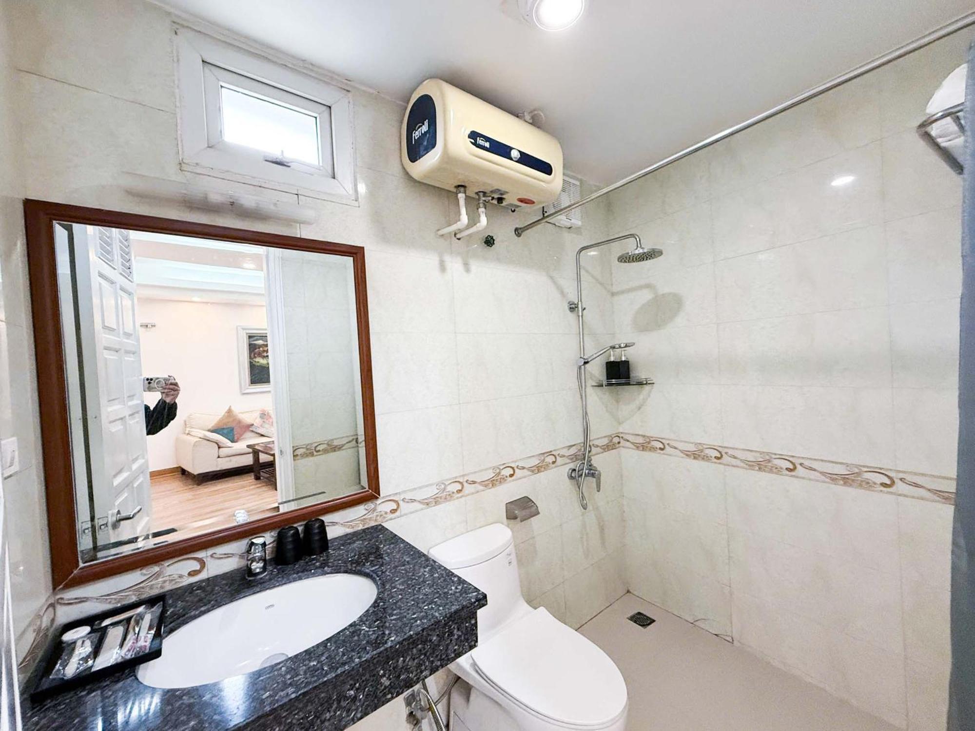Eco Nest Classic Apartment & Hotel Ханой Экстерьер фото